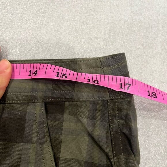 [36]Lululemon Kahuna Plaid Green and Brown Shorts - Picture 6 of 9